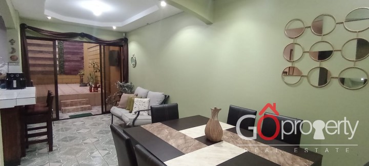 Venta de Casa en Residencial en San Rafael - Oreamuno 